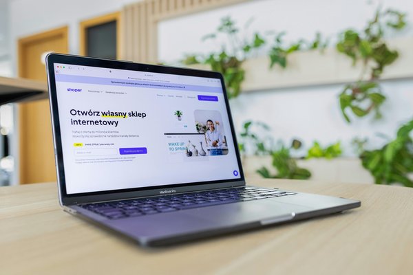 Revolutionize your e-commerce with AI product photography